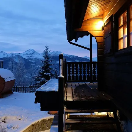 Rosso 38 Chalet Chalet Pila (Valle d'Aosta)