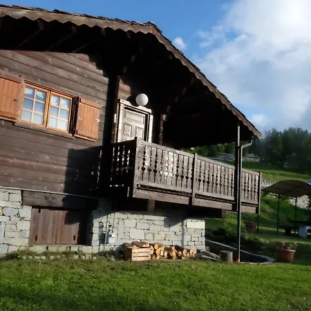 Rosso 38 Chalet * Pila (Valle d'Aosta)
